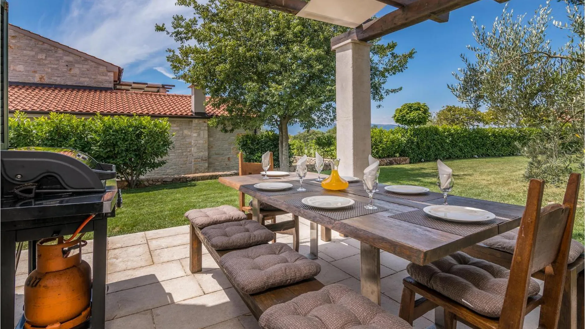 Lovely Home In Linardici With Kitchen 0*,