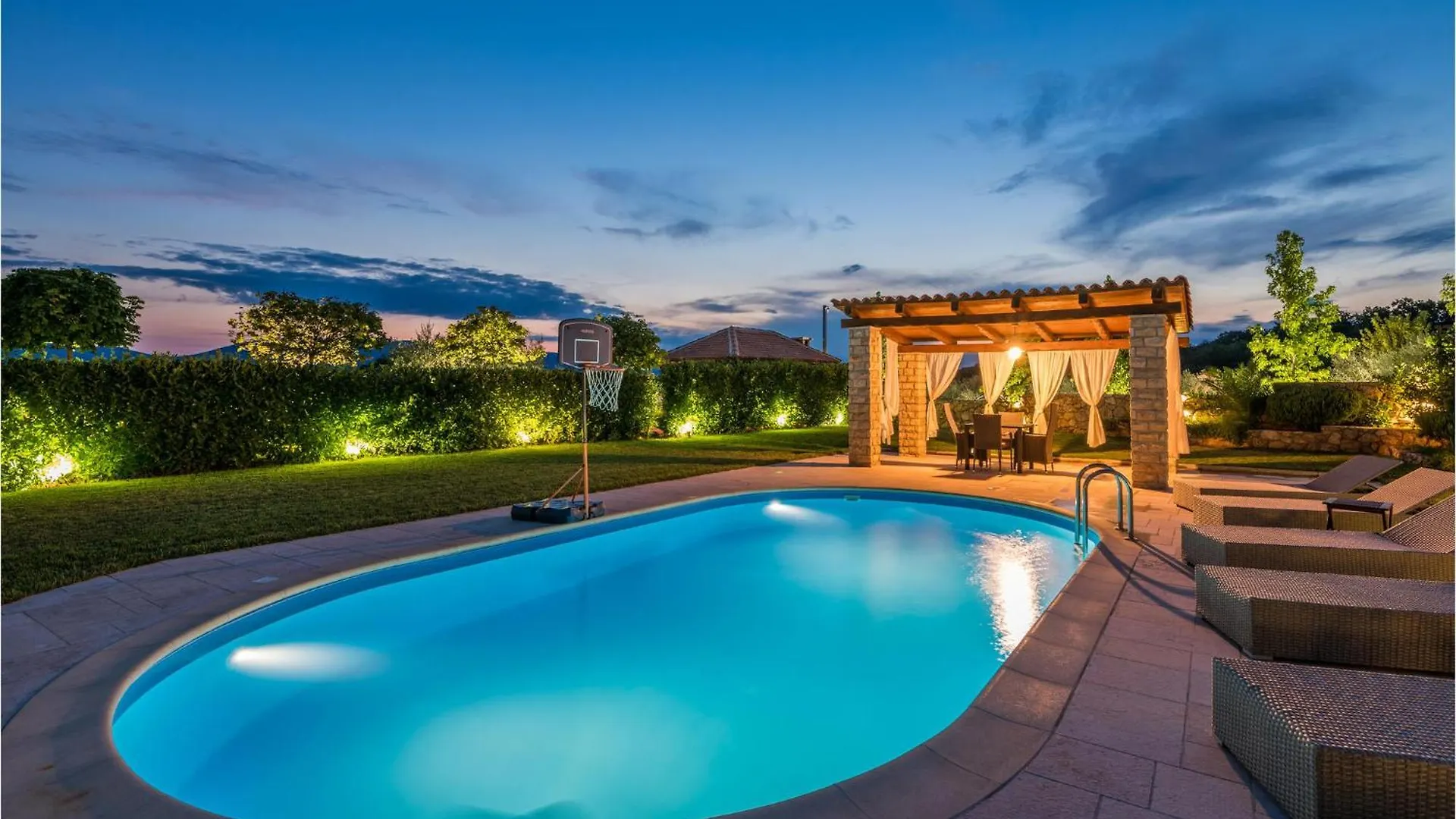 Lovely Home In Linardici With Kitchen Хорватия
