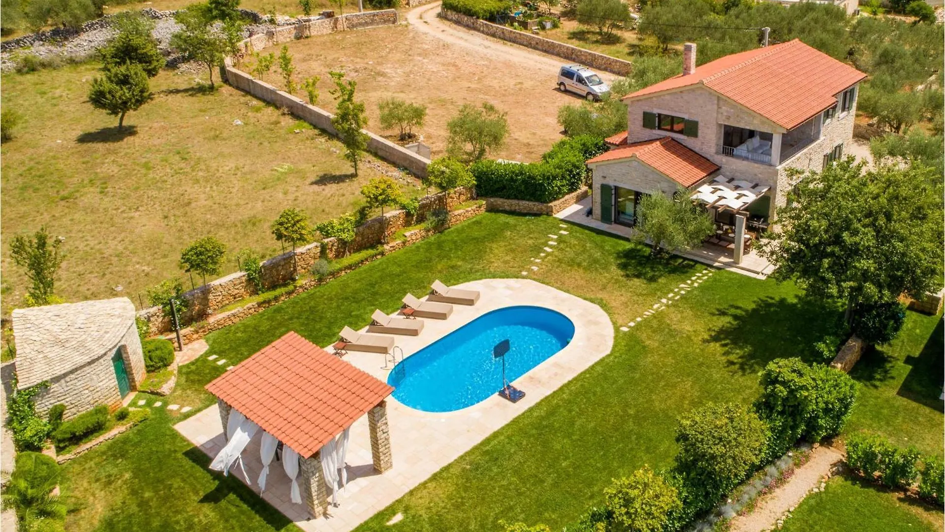 Lovely Home In Linardici With Kitchen location