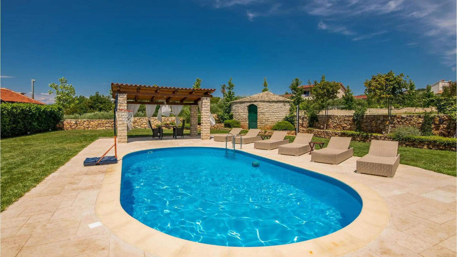 Lovely Home In Linardici With Kitchen Croatia