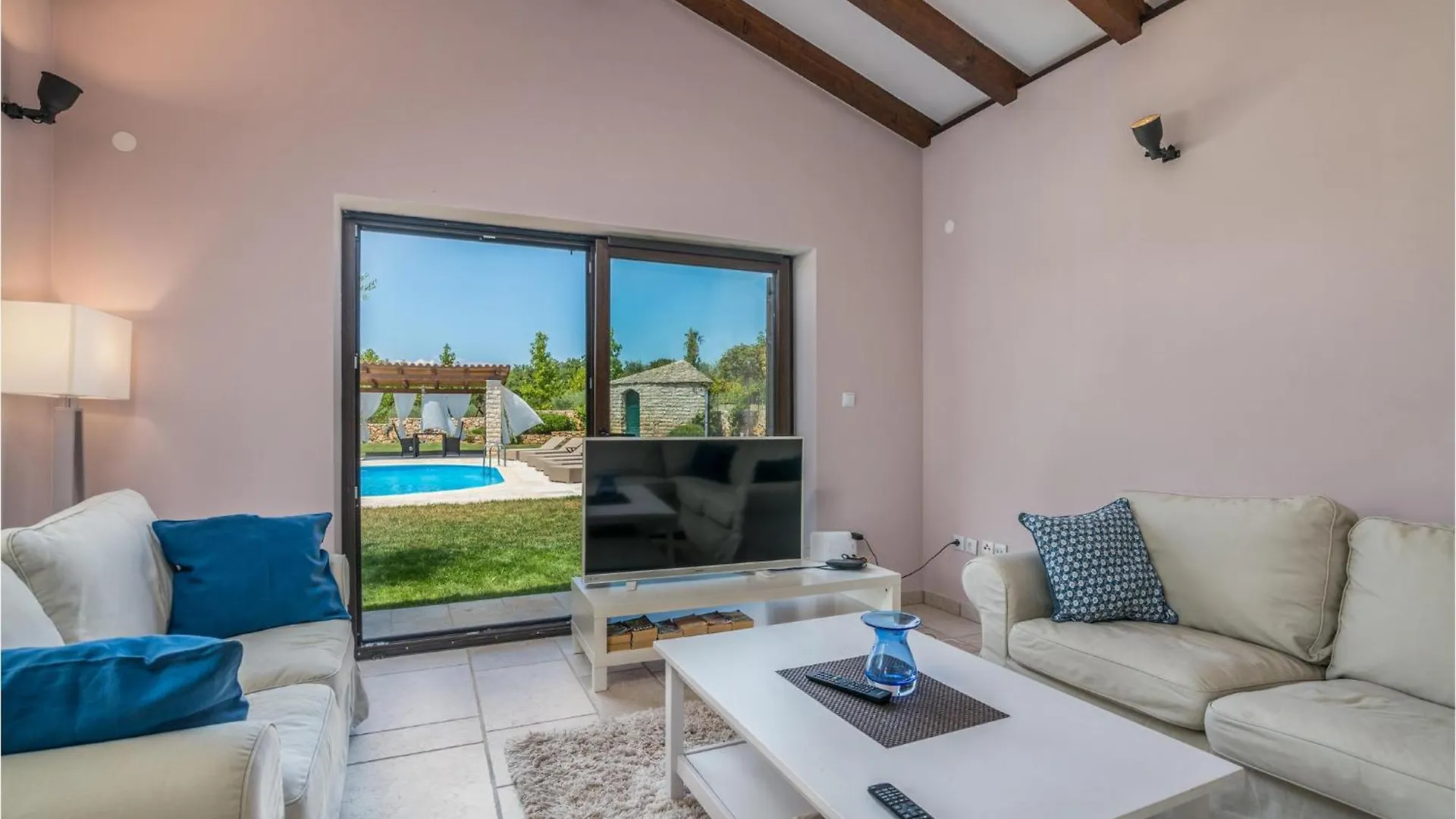 Holiday home Lovely Home In Linardici With Kitchen Croatia